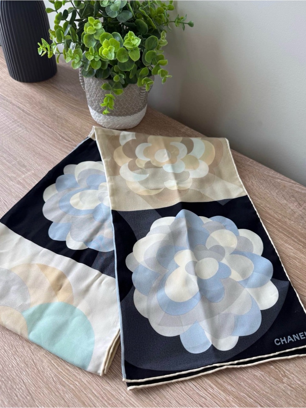 AUTHENTIC CHANEL CAMELIA 100%SILK SCARF